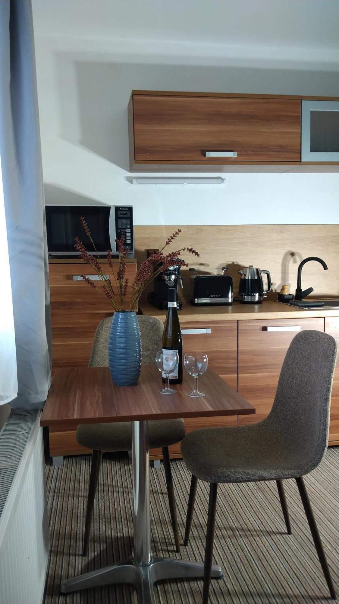 Apartmany U Jezera Fami*** Doksy  Exterior foto