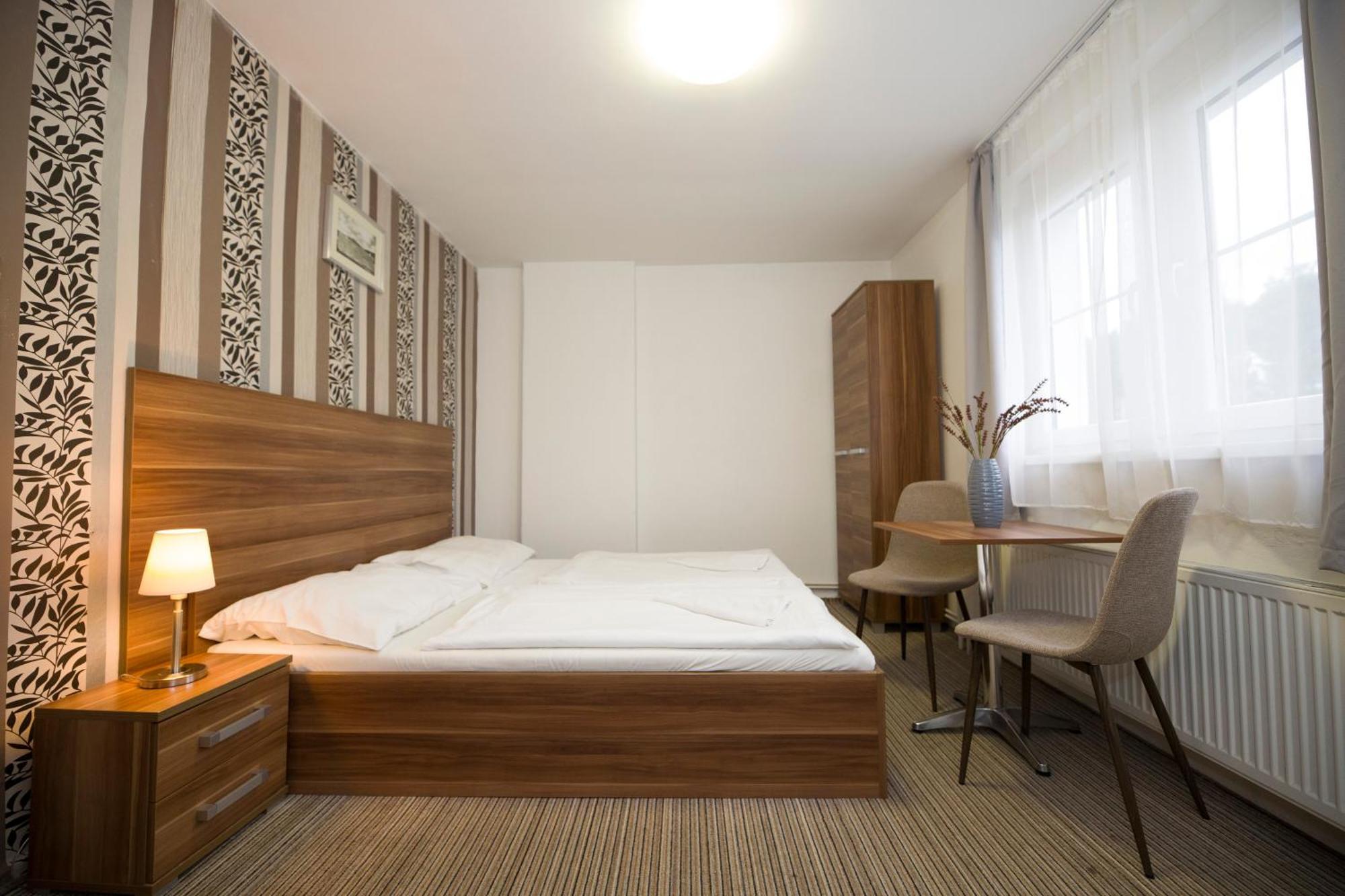 Apartmany U Jezera Fami*** Doksy  Exterior foto